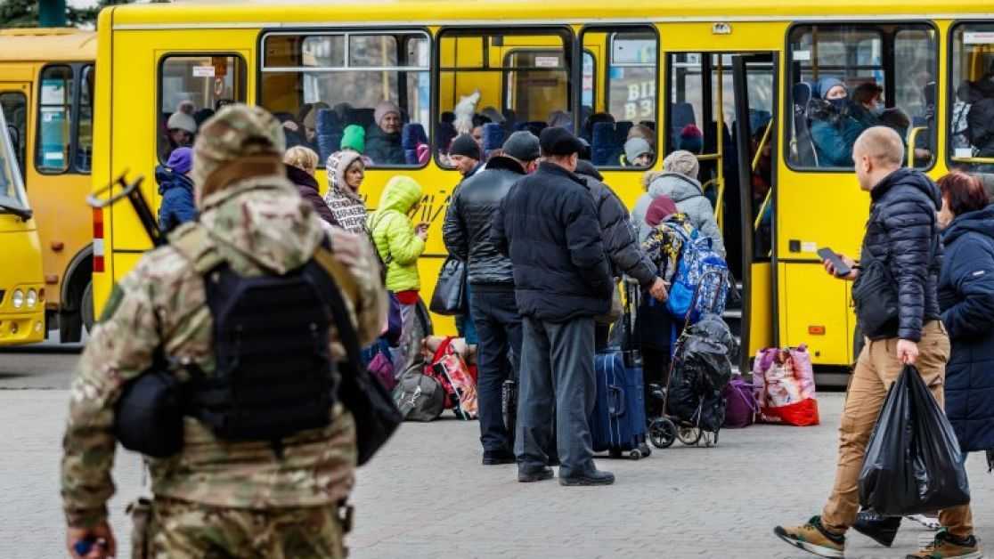 Як уникнути поширення інфекційних хвороб у місцях перебування переселенців і біженців